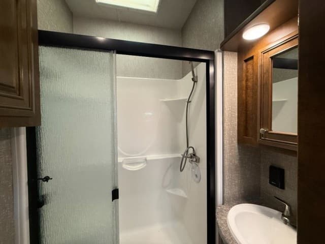 2019 Heartland 2019 Heartland Bighorn - thumbnail 24