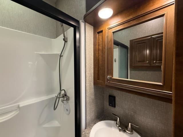 2019 Heartland 2019 Heartland Bighorn - thumbnail 25