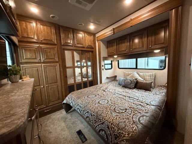 2019 Heartland 2019 Heartland Bighorn - thumbnail 28