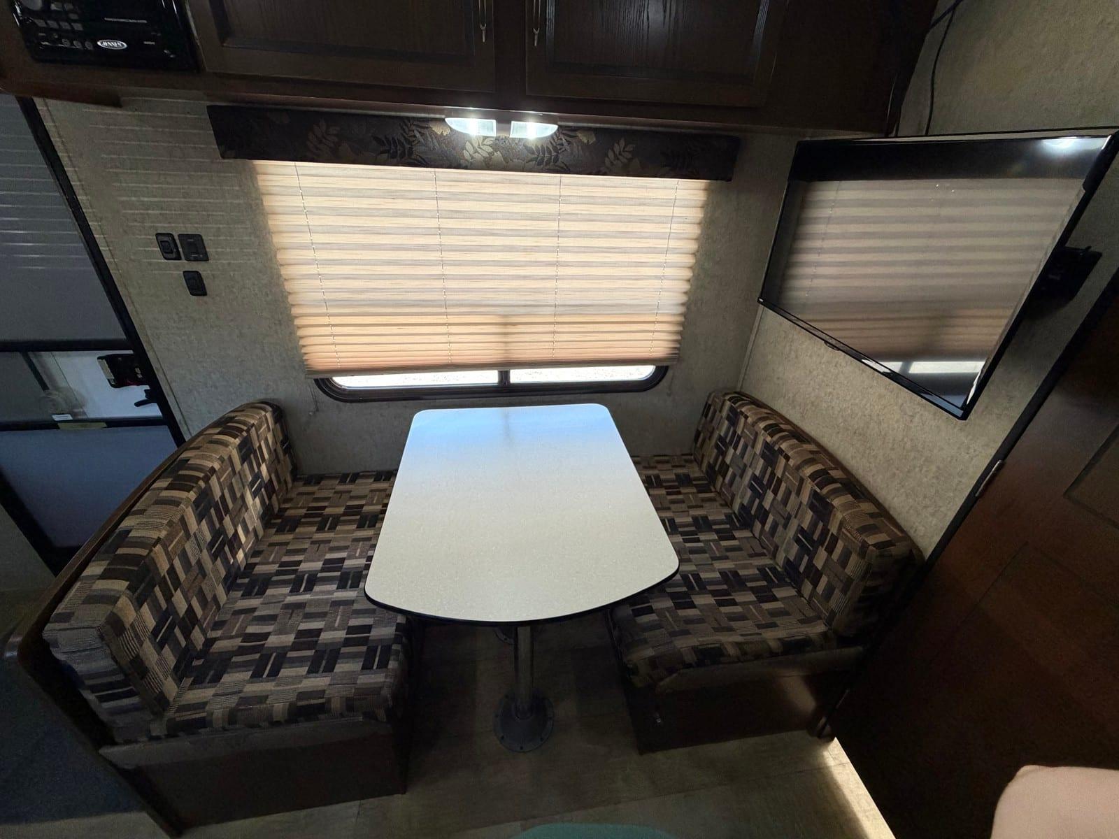 2016 Skyline 2016 Skyline Nomad - thumbnail 19