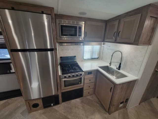 2023 Palomino 2023 Palomino SolAire - thumbnail 17