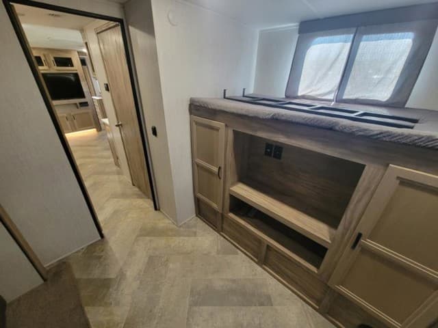 2023 Palomino 2023 Palomino SolAire - thumbnail 21