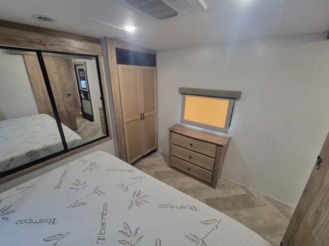 2023 Palomino 2023 Palomino SolAire - thumbnail 25