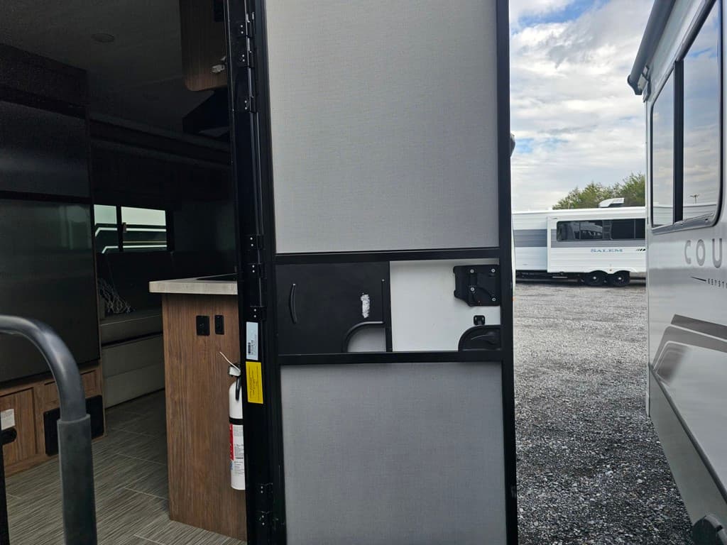 2022 Forest River 2022 Forest River No Boundaries - thumbnail 11