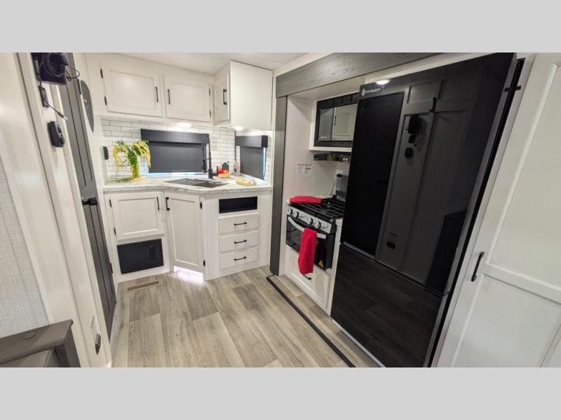2025 Venture RV 2025 Venture RV Stratus - thumbnail 18