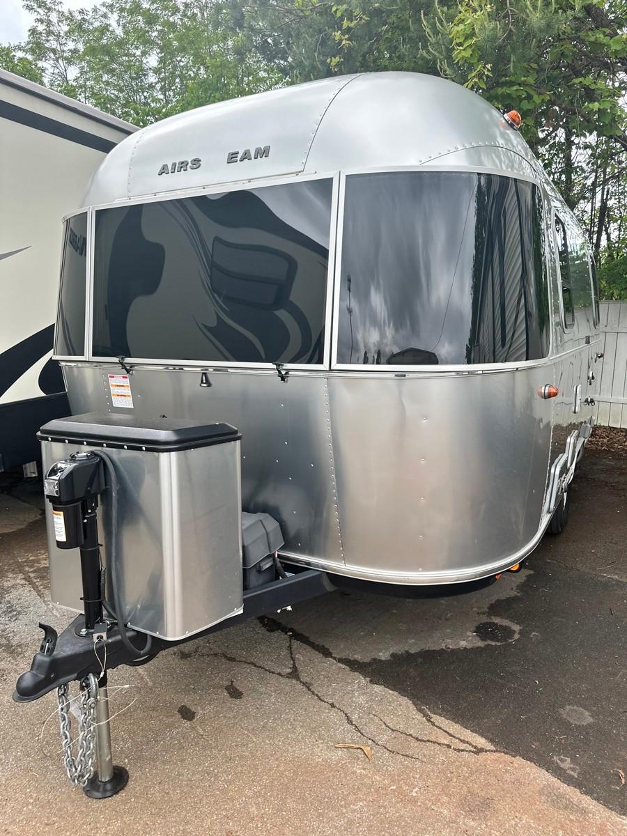 2024 Airstream Bambi 19CB