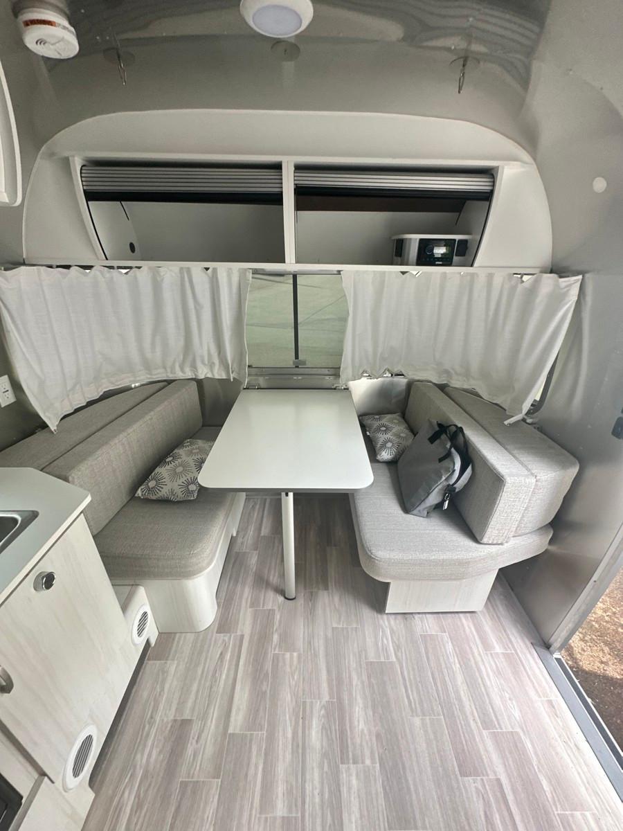 2024 Airstream 2024 Airstream Bambi - thumbnail 10