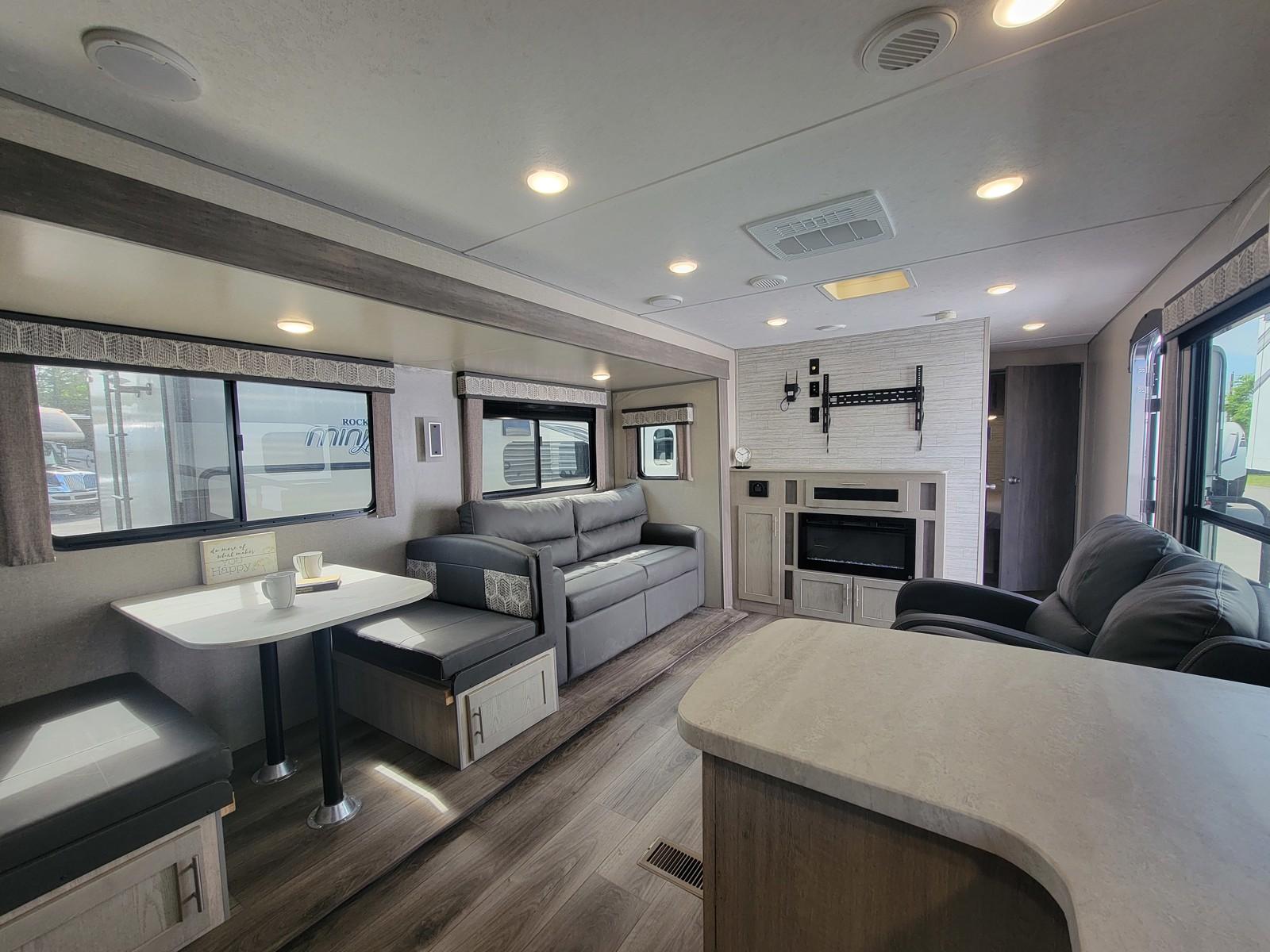 2023 Coachmen 2023 Coachmen Catalina Legacy - thumbnail 14