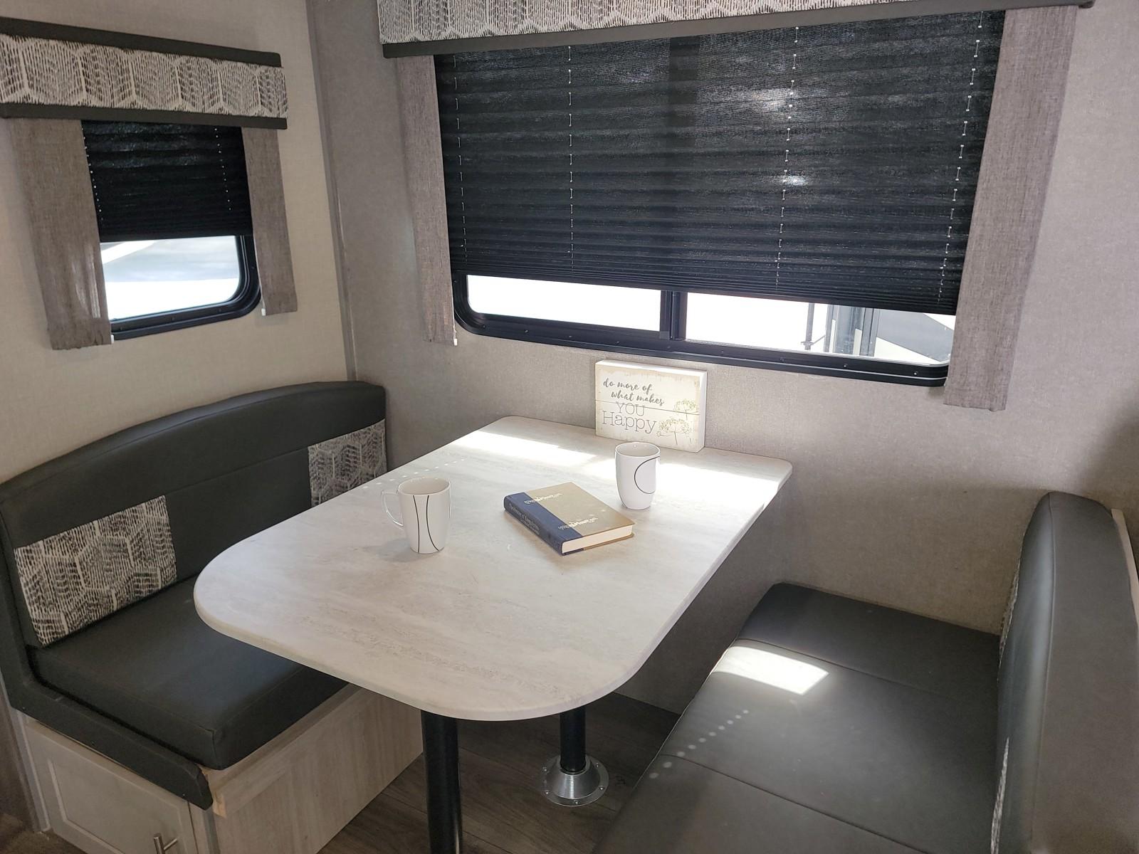 2023 Coachmen 2023 Coachmen Catalina Legacy - thumbnail 23