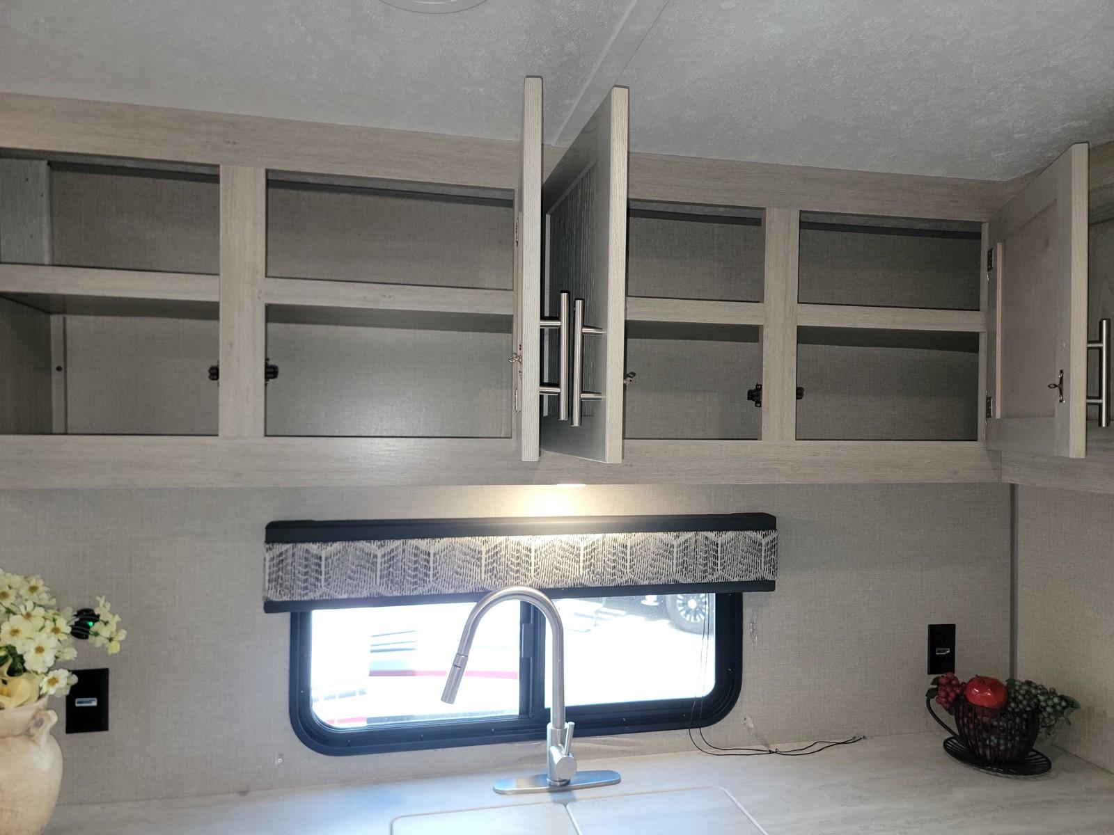 2023 Coachmen 2023 Coachmen Catalina Legacy - thumbnail 30