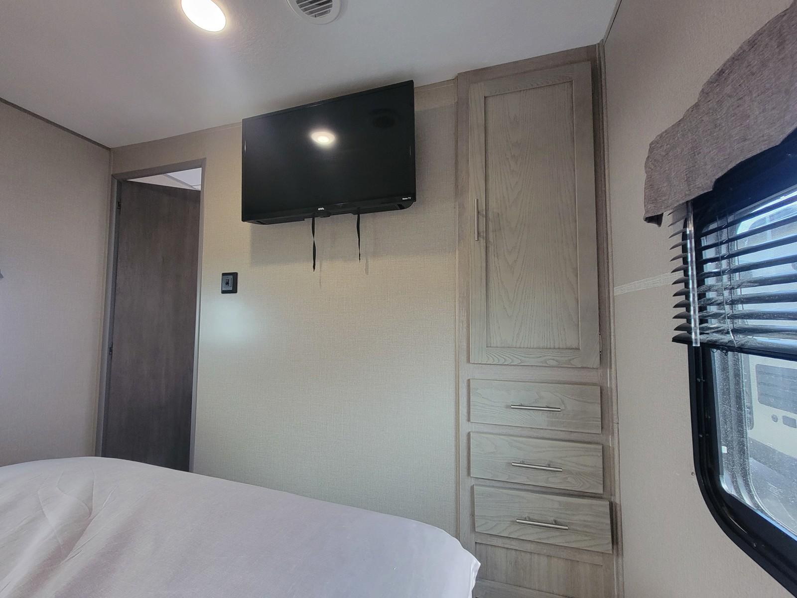 2023 Coachmen 2023 Coachmen Catalina Legacy - thumbnail 35
