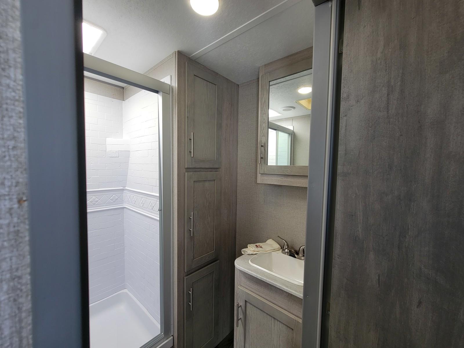 2023 Coachmen 2023 Coachmen Catalina Legacy - thumbnail 37