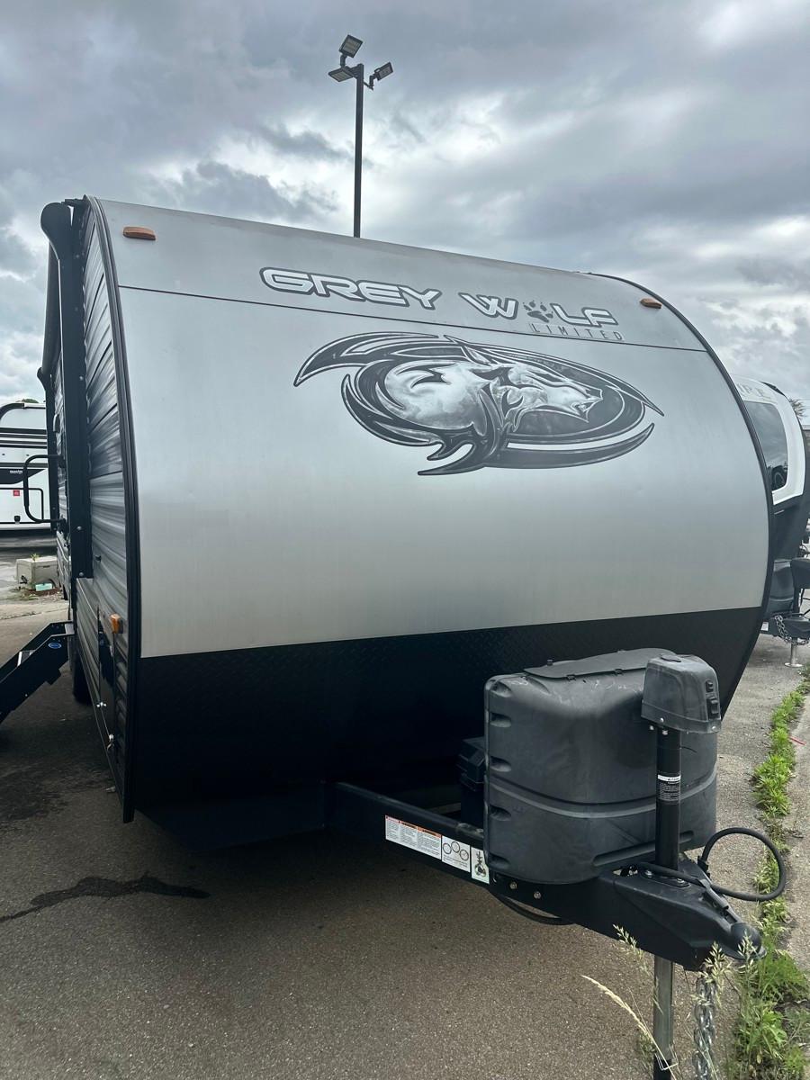2022 Forest River Cherokee Grey Wolf 22RR