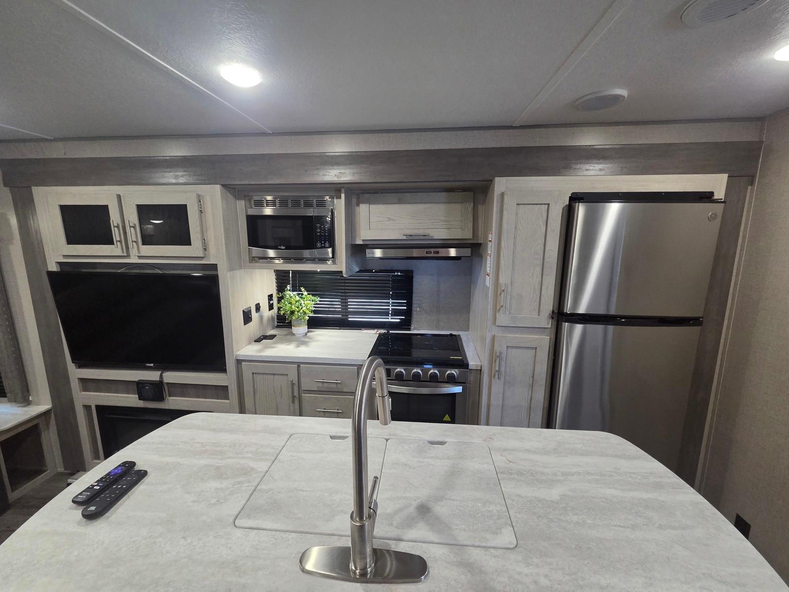 2023 Coachmen 2023 Coachmen Catalina - thumbnail 8