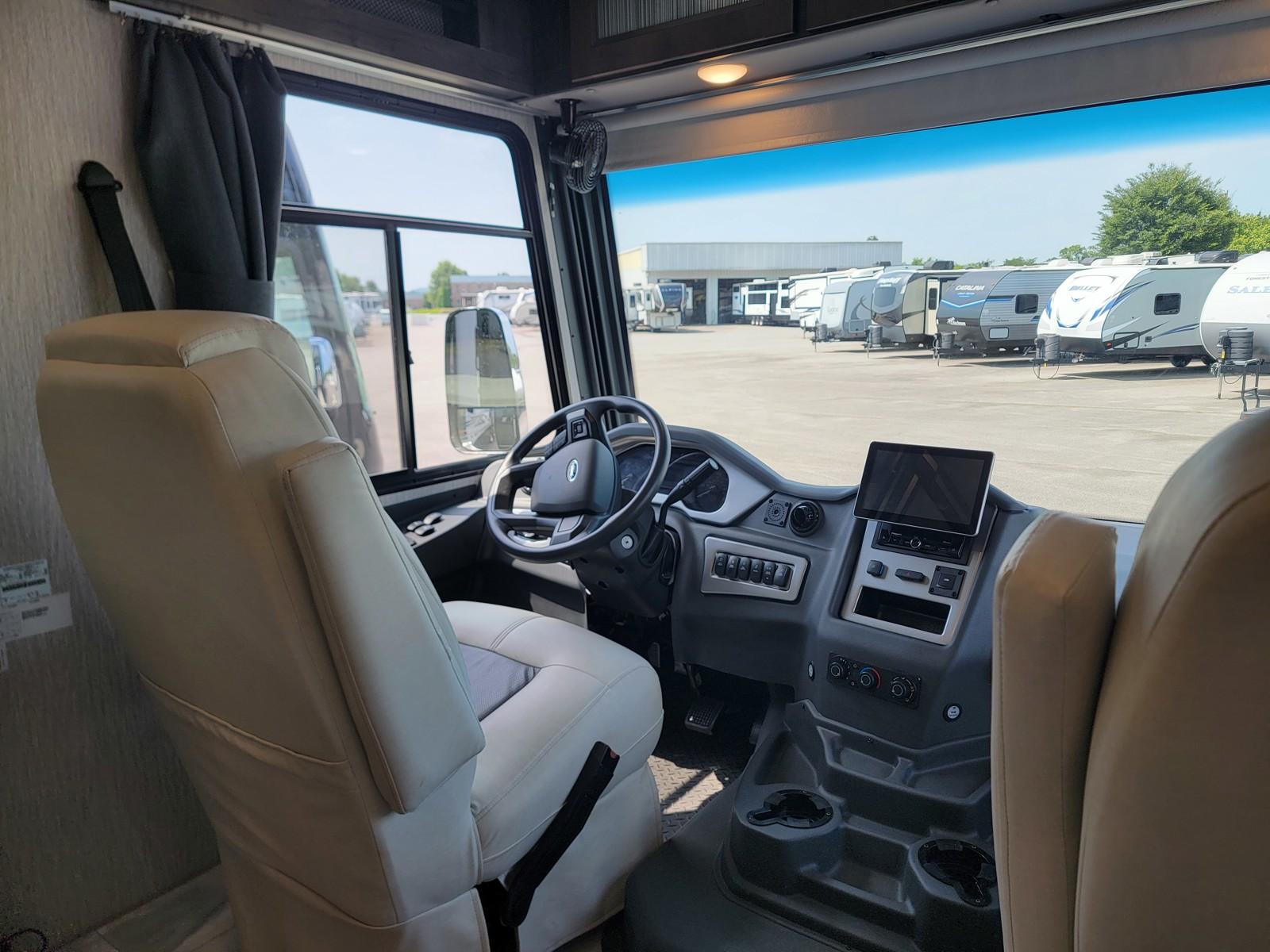 2023 Coachmen 2023 Coachmen Encore - thumbnail 19