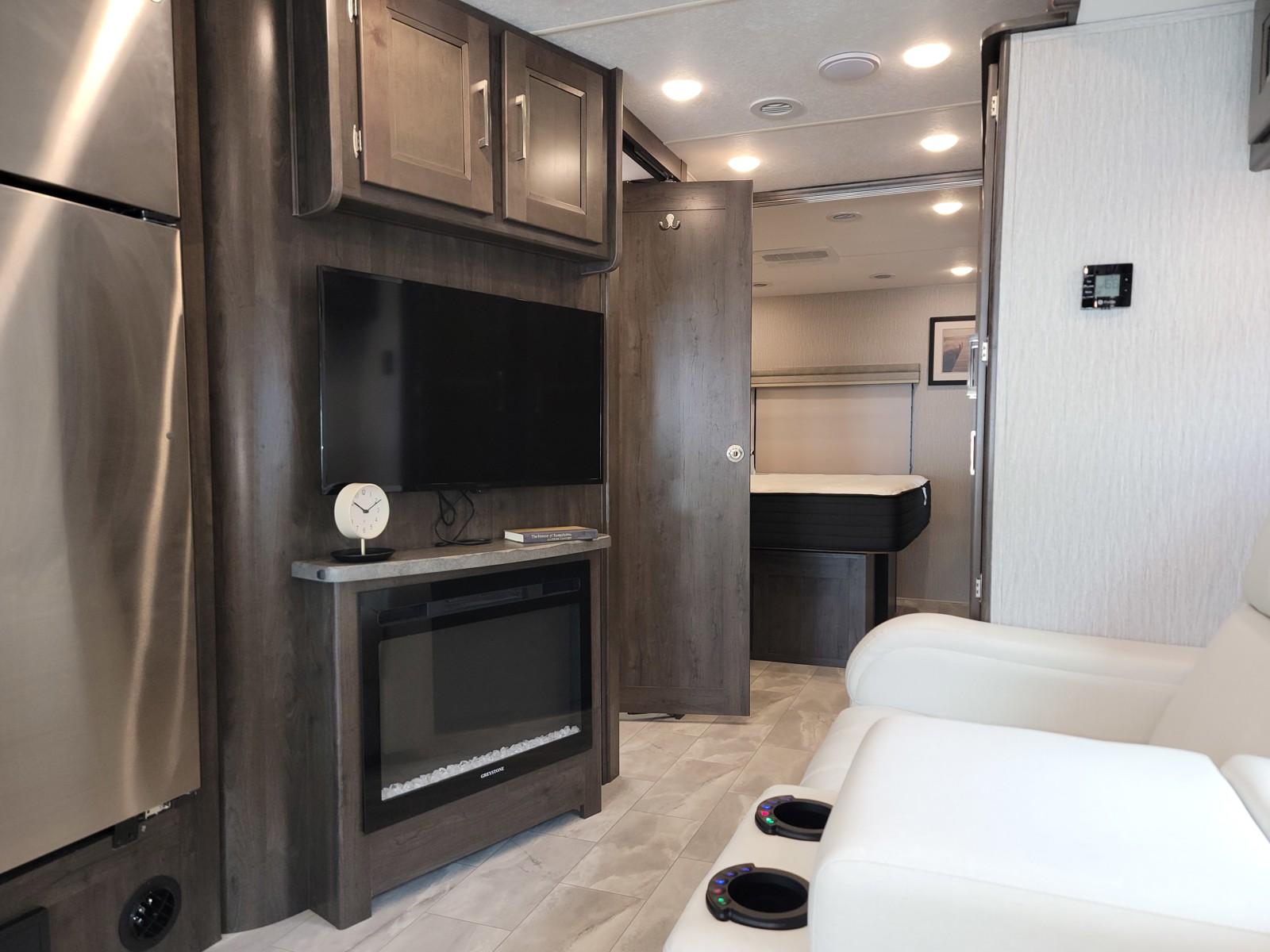 2023 Coachmen 2023 Coachmen Encore - thumbnail 25