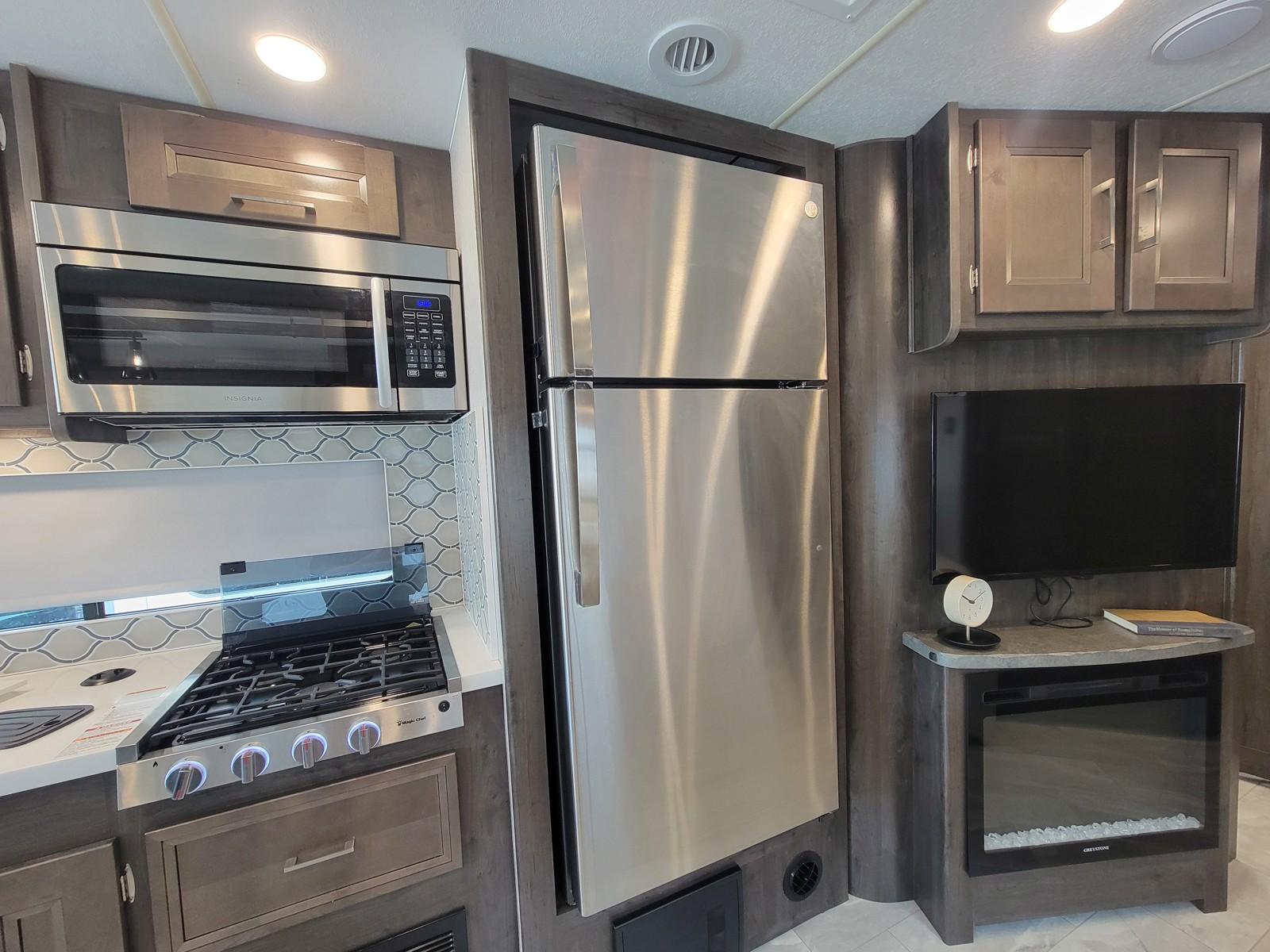 2023 Coachmen 2023 Coachmen Encore - thumbnail 31