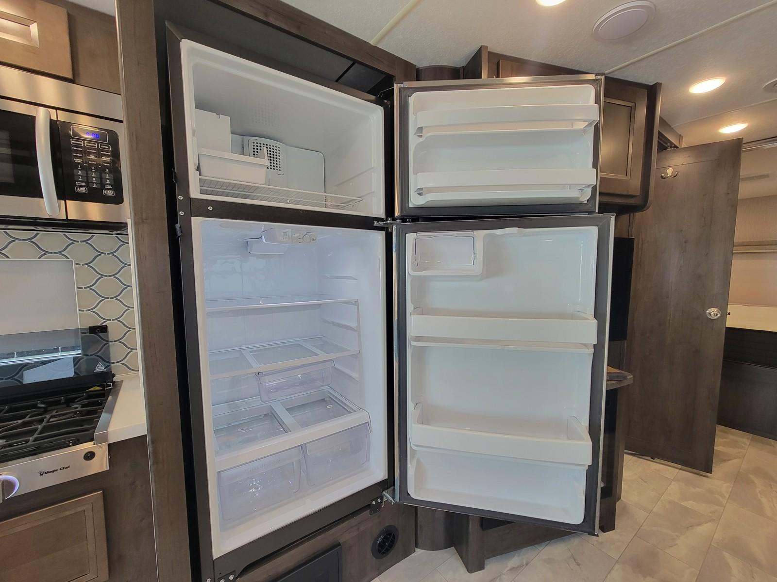 2023 Coachmen 2023 Coachmen Encore - thumbnail 32