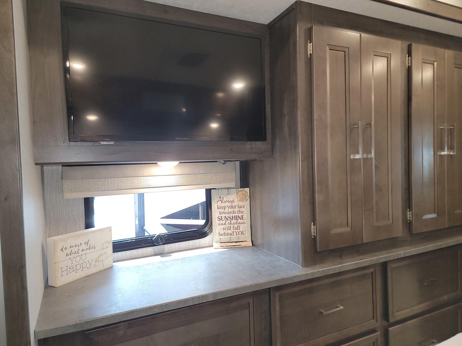 2023 Coachmen 2023 Coachmen Encore - thumbnail 36