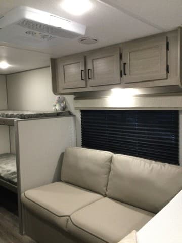 2024 Coachmen 2024 Coachmen Catalina Summit Series 7 - thumbnail 9