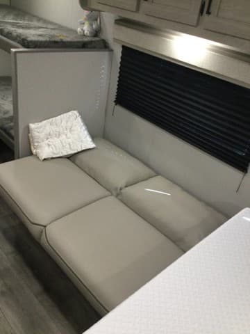 2024 Coachmen 2024 Coachmen Catalina Summit Series 7 - thumbnail 13