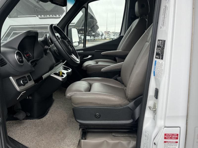 2023 Thor Motor Coach 2023 Thor Motor Coach Quantum - thumbnail 7