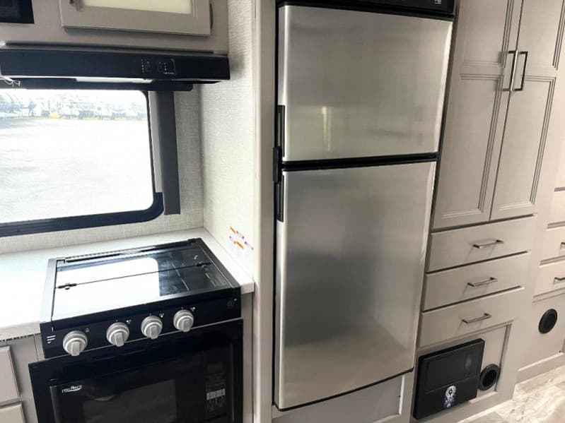 2023 Thor Motor Coach 2023 Thor Motor Coach Quantum - thumbnail 14