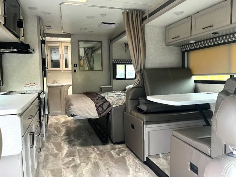 2023 Thor Motor Coach 2023 Thor Motor Coach Quantum - thumbnail 15