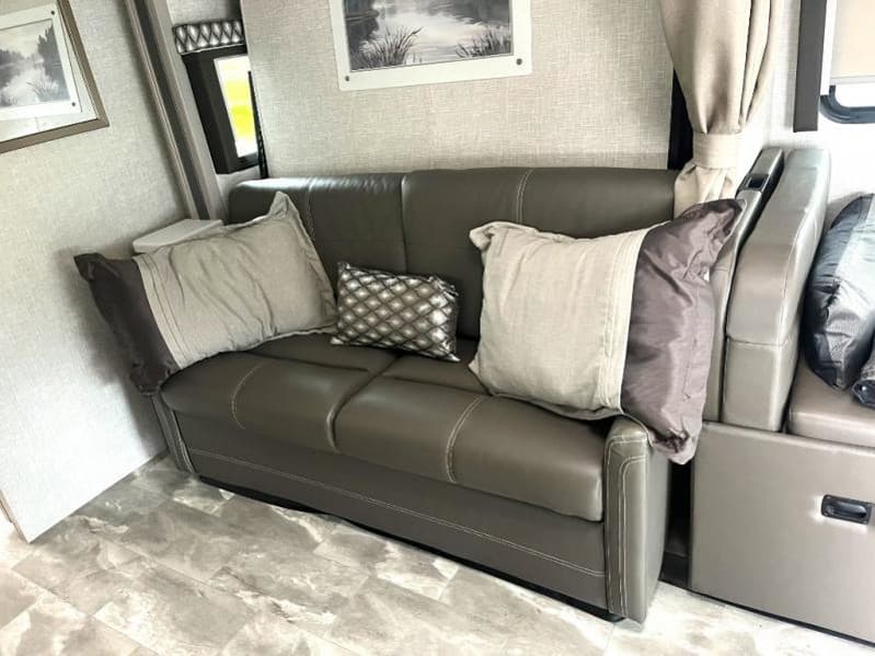 2023 Thor Motor Coach 2023 Thor Motor Coach Quantum - thumbnail 17