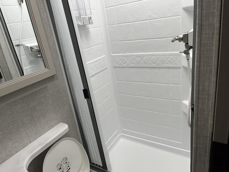 2023 Thor Motor Coach 2023 Thor Motor Coach Quantum - thumbnail 19