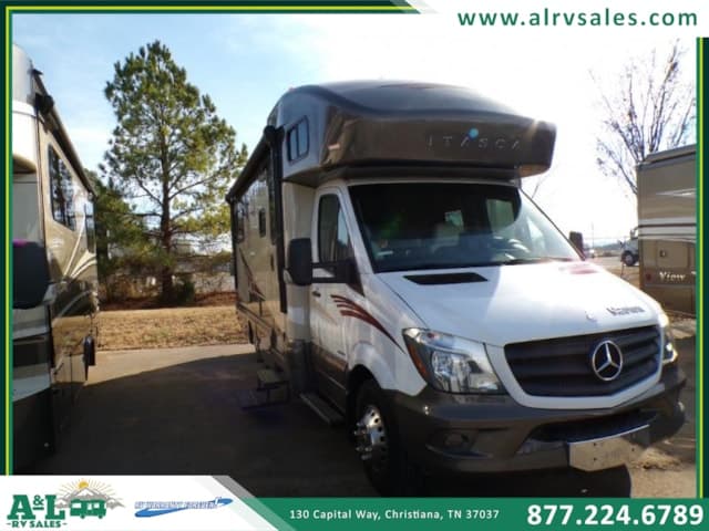 2015 Itasca Navion 24J