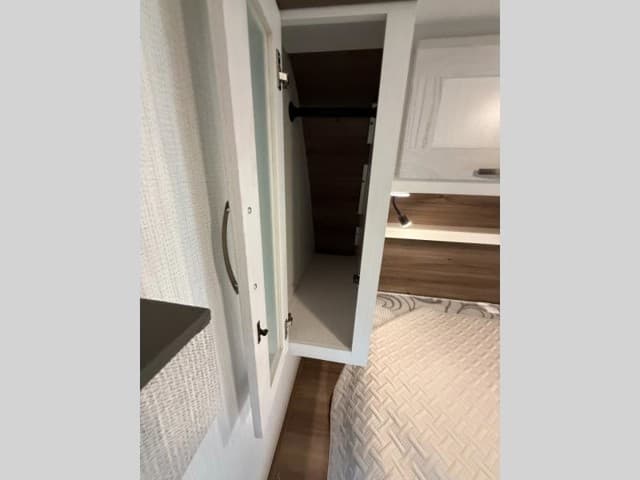 2024 Cruiser RV 2024 Cruiser RV Twilight Signature - thumbnail 35