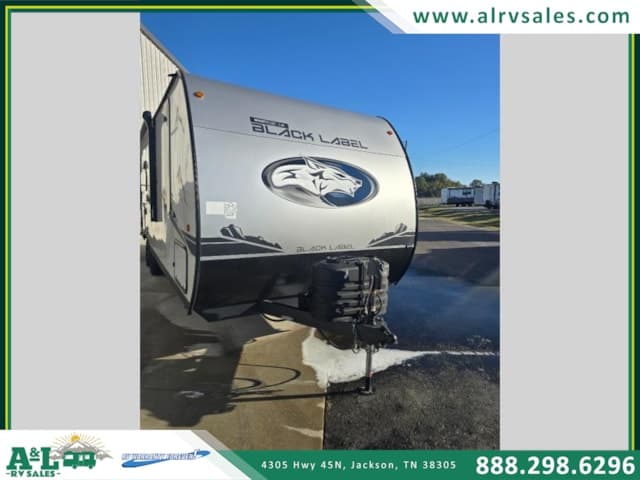2024 Forest River Cherokee Grey Wolf Black Label 23MKBL