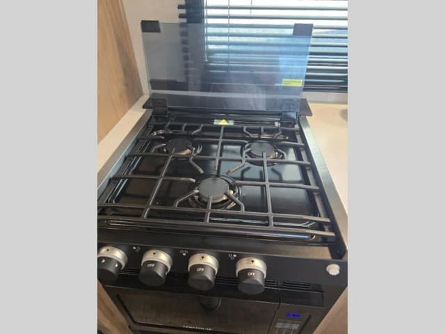 2024 Forest River 2024 Forest River Cherokee Grey Wolf Black Label - thumbnail 18