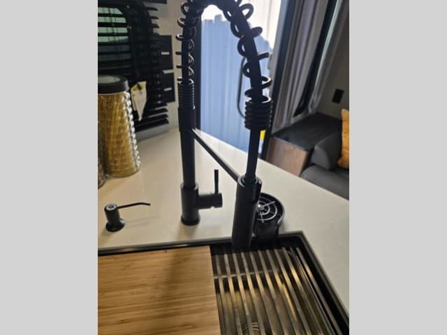 2024 Forest River 2024 Forest River Cherokee Grey Wolf Black Label - thumbnail 22