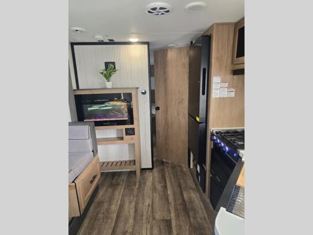 2024 Forest River 2024 Forest River Cherokee Grey Wolf Black Label - thumbnail 24