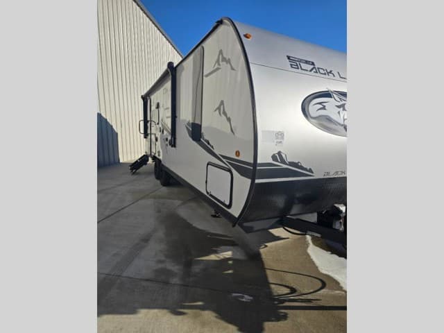 2024 Forest River 2024 Forest River Cherokee Grey Wolf Black Label - thumbnail 39