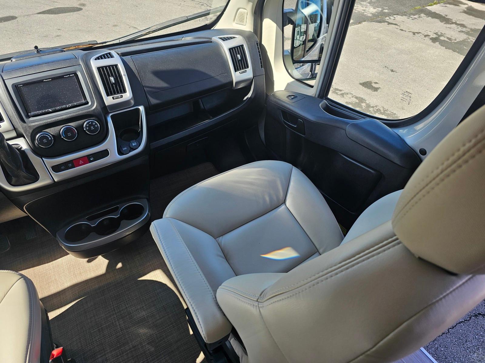 2022 Thor Motor Coach 2022 Thor Motor Coach Rize - thumbnail 9