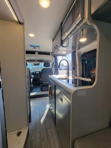 2023 Thor Motor Coach 2023 Thor Motor Coach Dazzle - thumbnail 16