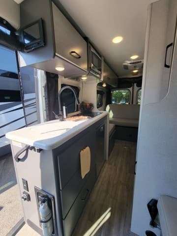 2023 Thor Motor Coach 2023 Thor Motor Coach Dazzle - thumbnail 20