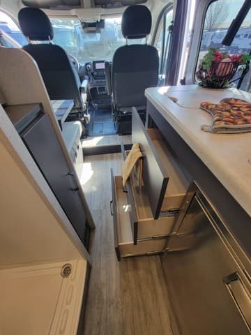 2023 Thor Motor Coach 2023 Thor Motor Coach Dazzle - thumbnail 25