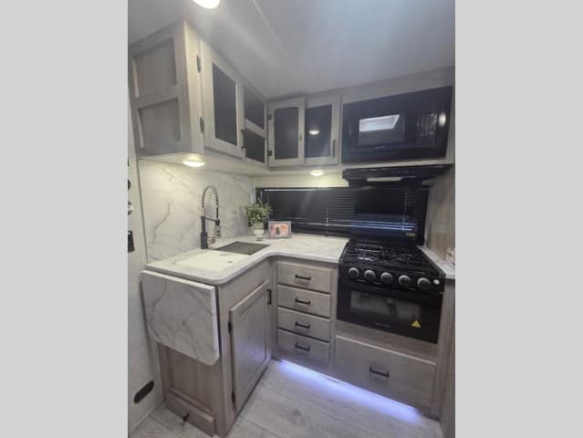 2024 East to West 2024 East to West Alta - thumbnail 9