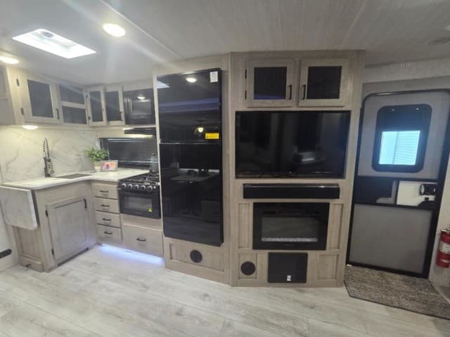 2024 East to West 2024 East to West Alta - thumbnail 10