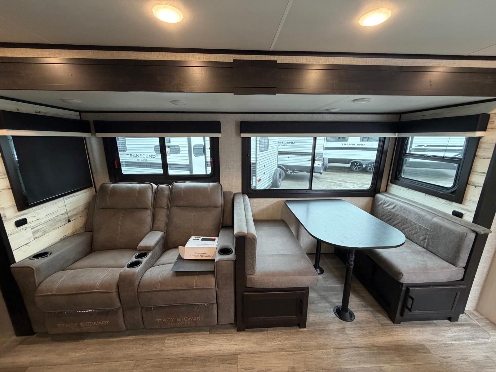 2023 Jayco 2023 Jayco Jay Feather - thumbnail 10