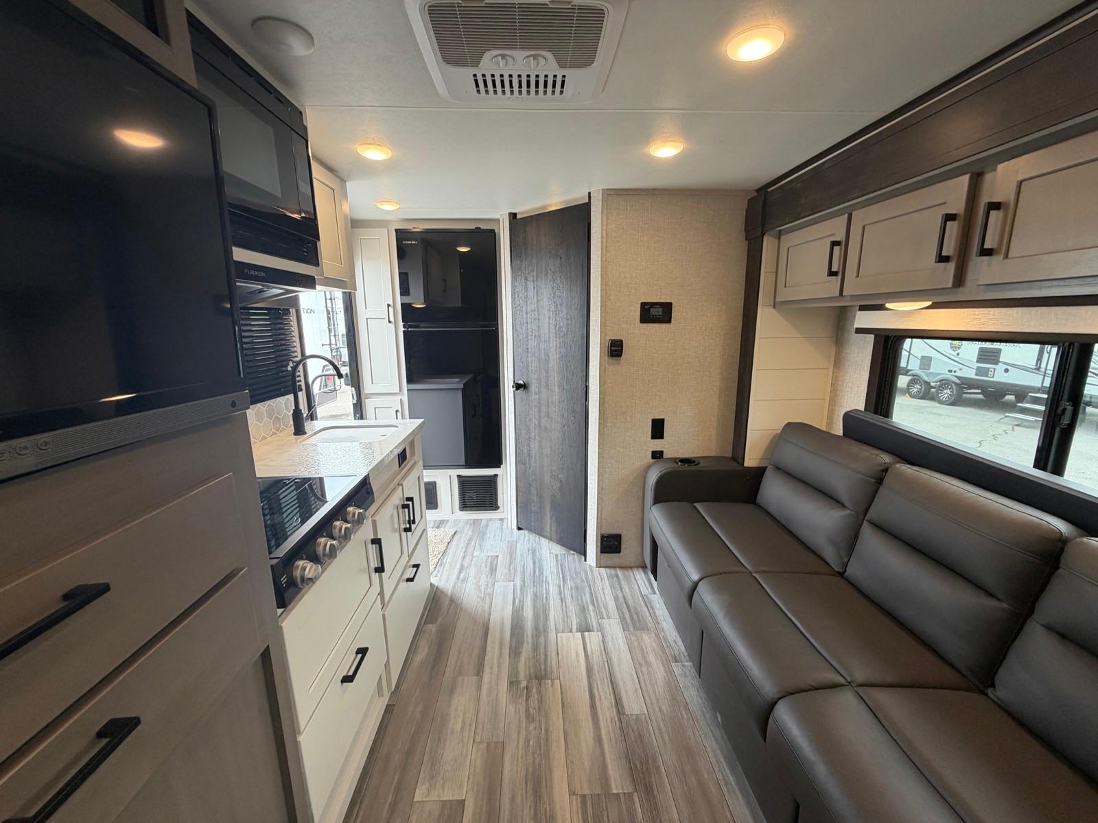 2024 Jayco 2024 Jayco Jay Feather - thumbnail 14