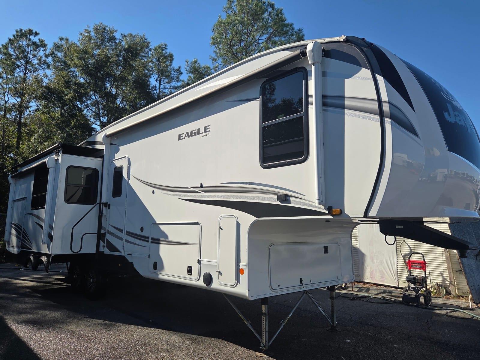 2022 Jayco Eagle 317RLOK