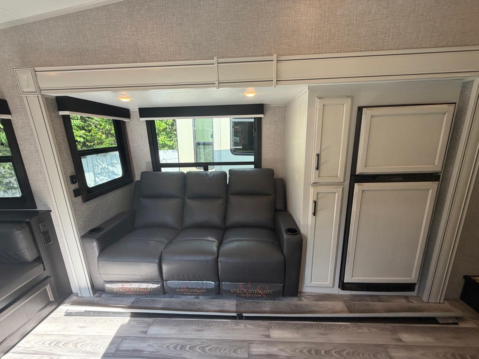 2023 Jayco 2023 Jayco Eagle - thumbnail 10