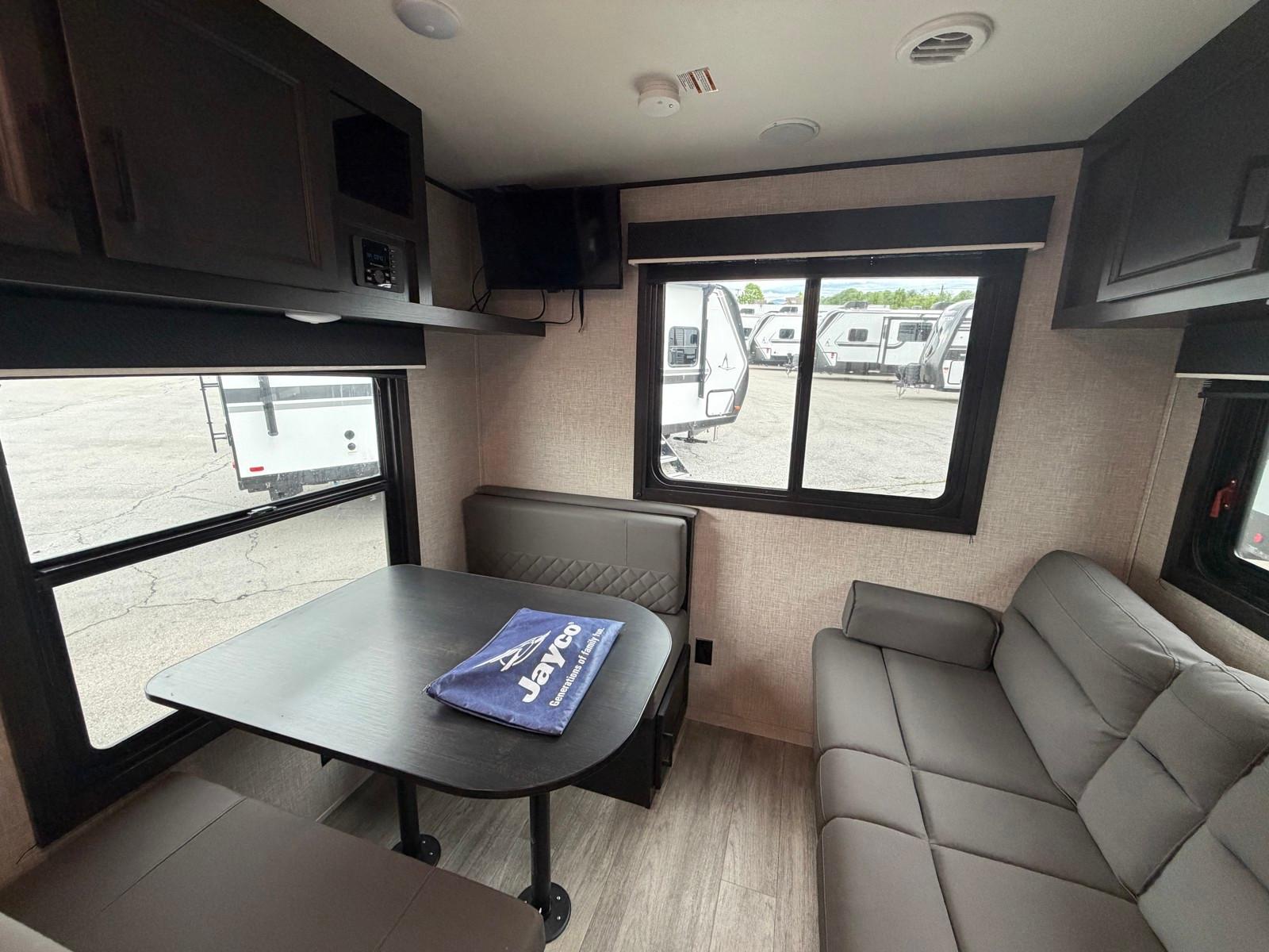 2023 Jayco 2023 Jayco Jay Flight - thumbnail 10
