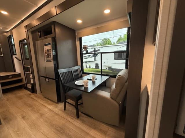 2025 Alliance RV 2025 Alliance RV Valor - thumbnail 13