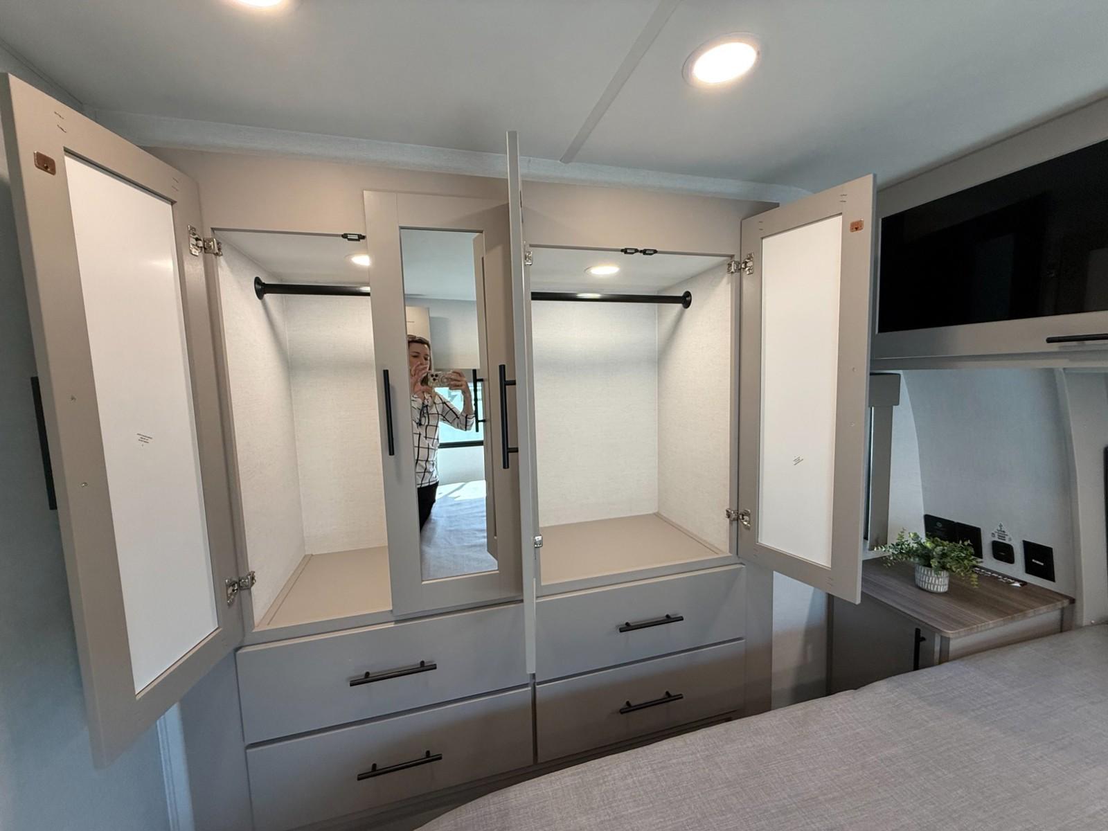 2026 Alliance RV 2026 Alliance RV Valor - thumbnail 29